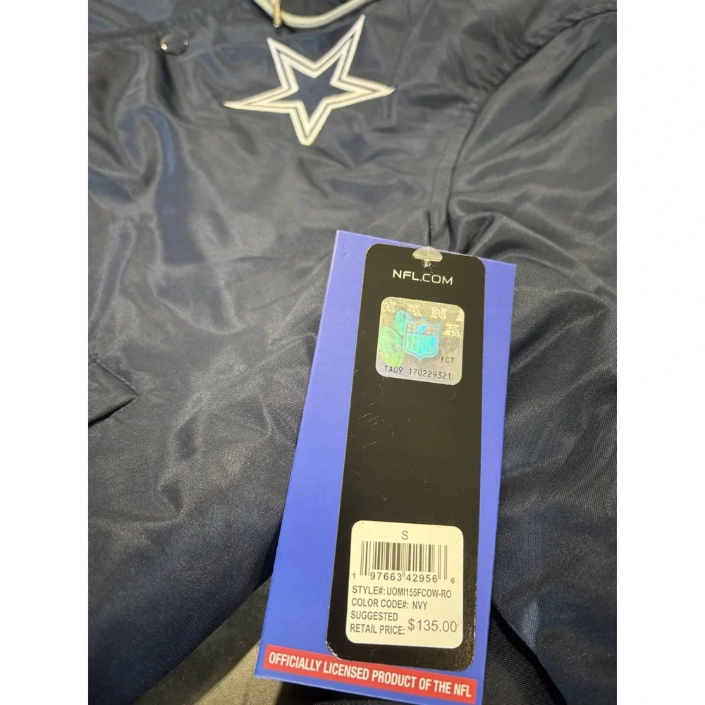 Men's Cowboys NFL Hooded Bomber Jacket Size Small Brand New With Tags